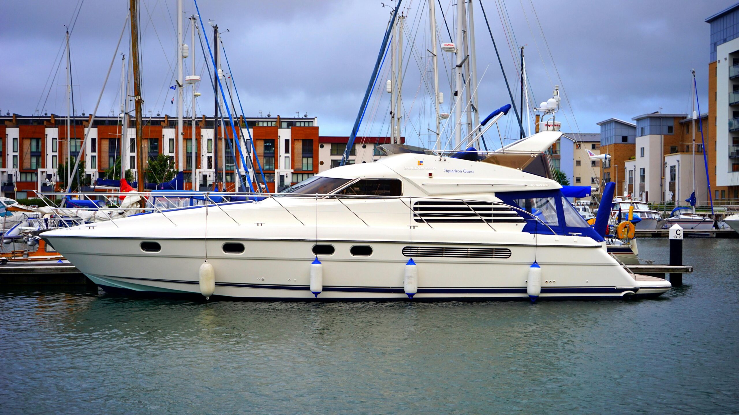 yate alquilado en menorca